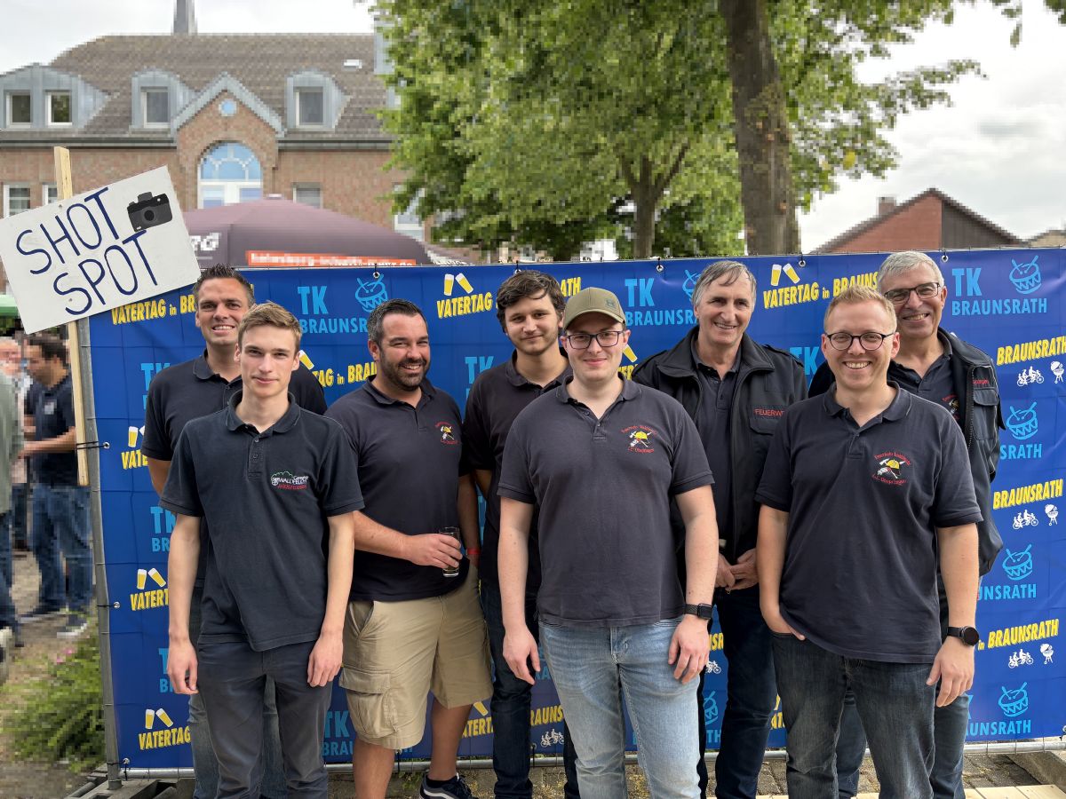 Gruppenfoto der Löscheinheit Obspringen in Braunsrath